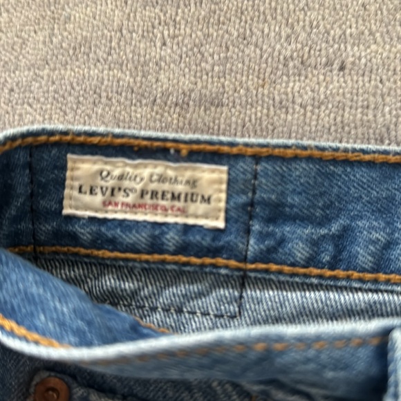 Levis ripped wedgie jean size 25 - Picture 3 of 4